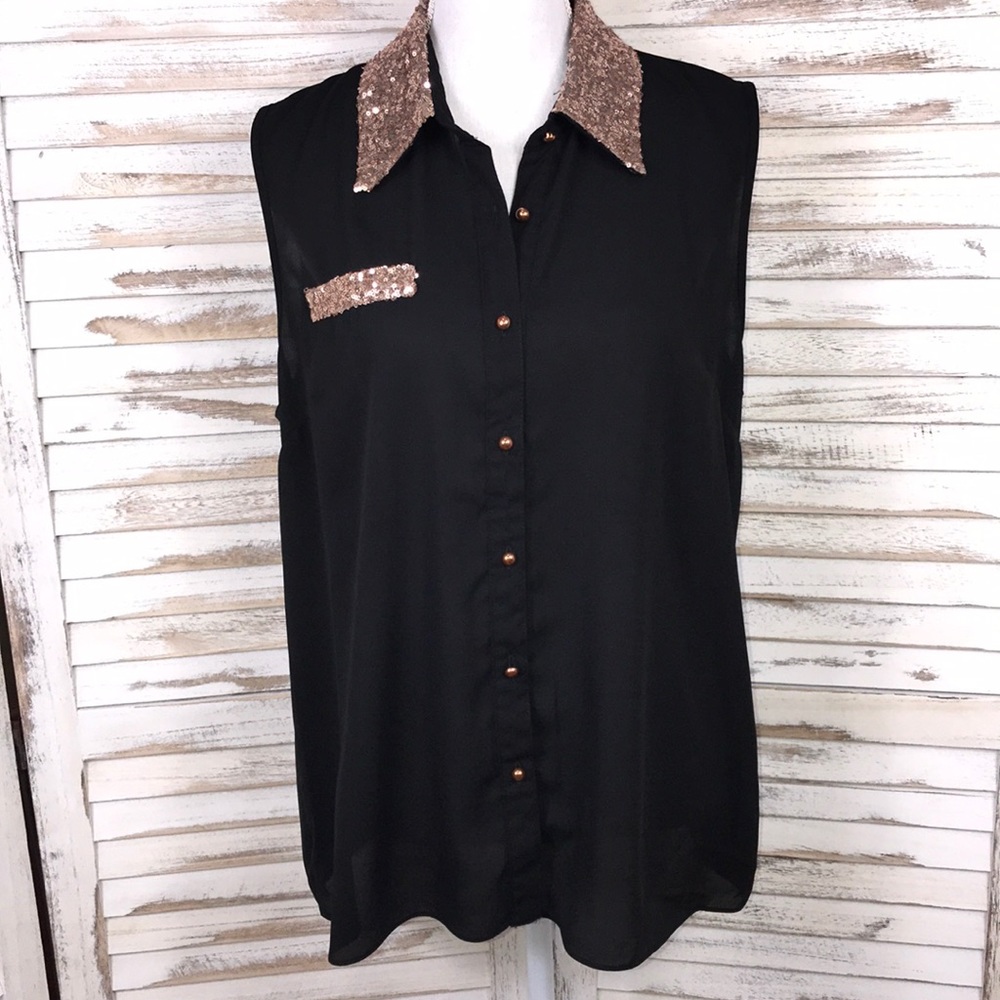 ⭐️3/$15⭐️ SAMI & JO Gold & Black Glitter Top! XL!